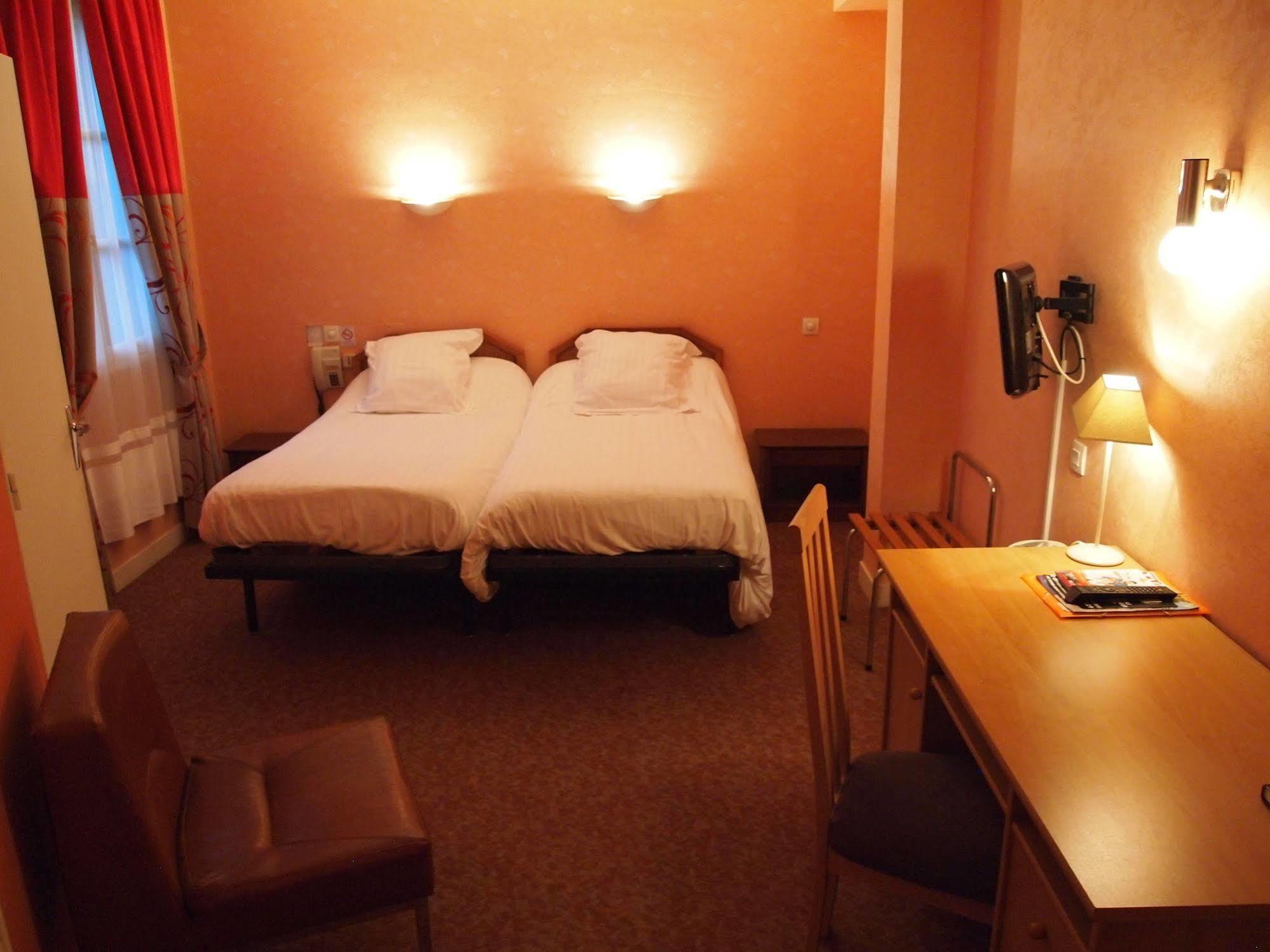 Hotel Le Petit Billot วิเทร ภายนอก รูปภาพ