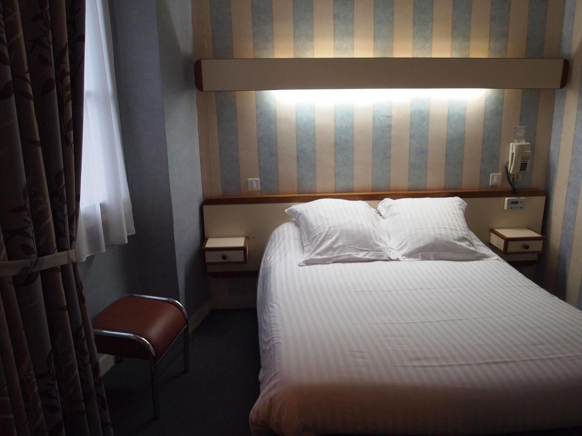 Hotel Le Petit Billot วิเทร ภายนอก รูปภาพ