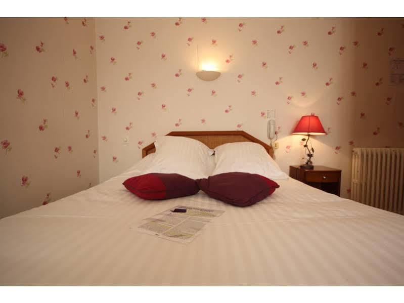 Hotel Le Petit Billot วิเทร ภายนอก รูปภาพ